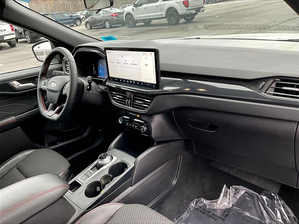 2024 Ford Escape ST-Line Select - Photo 14