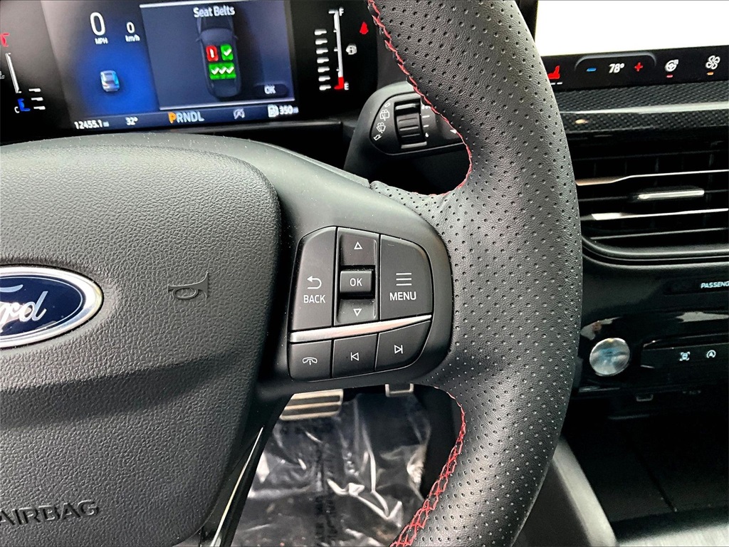 2024 Ford Escape ST-Line Select - Photo 24