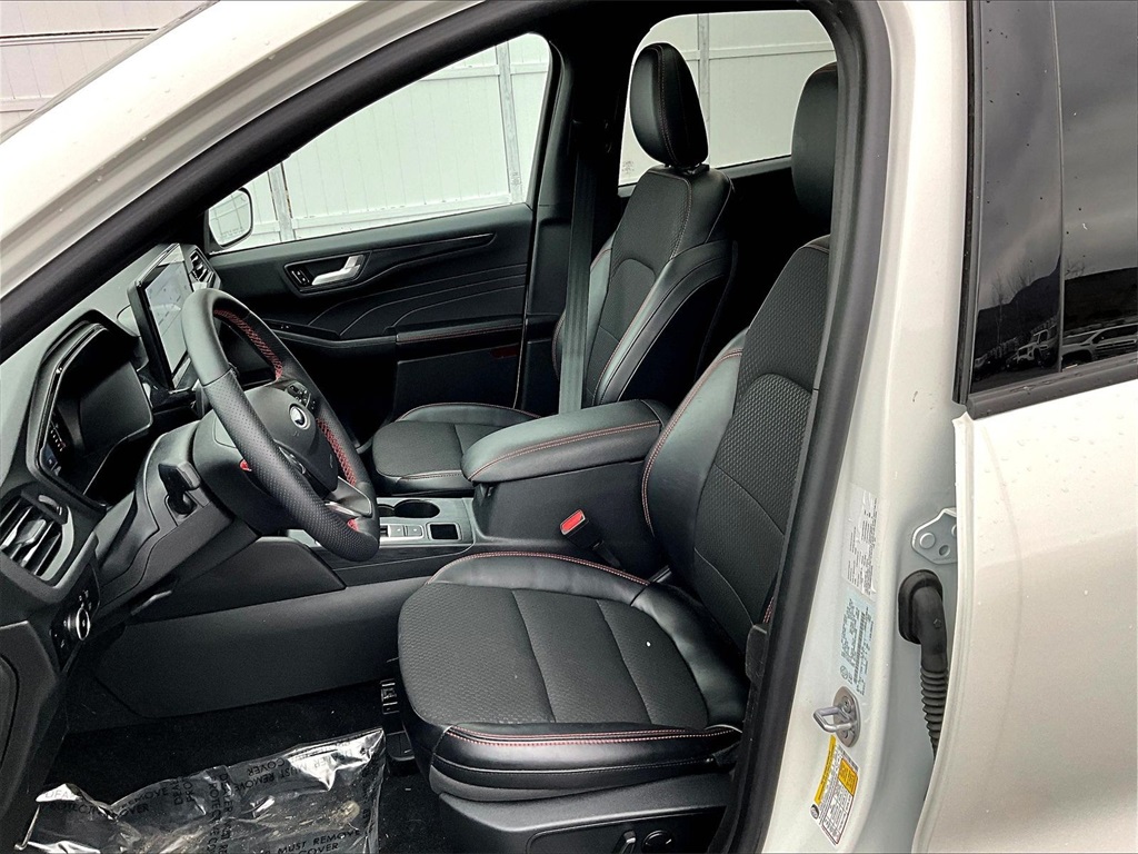 2024 Ford Escape ST-Line Select - Photo 10