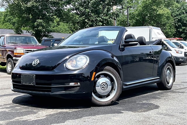 2013 Volkswagen Beetle 2.5L - Photo 2