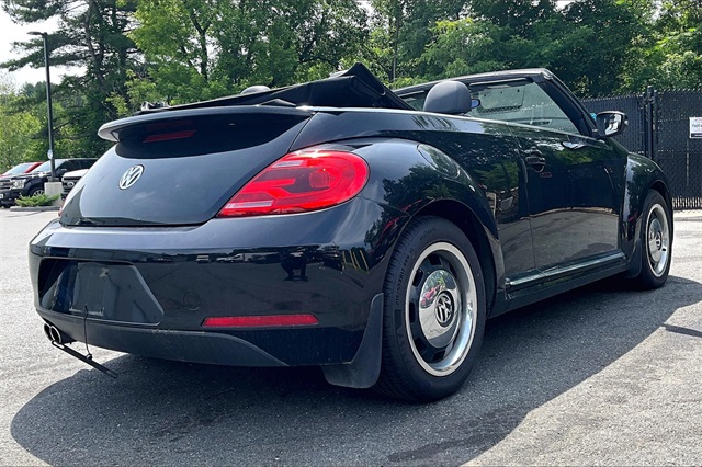 2013 Volkswagen Beetle 2.5L - Photo 3