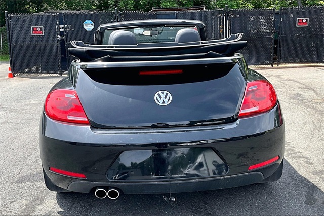 2013 Volkswagen Beetle 2.5L - Photo 4