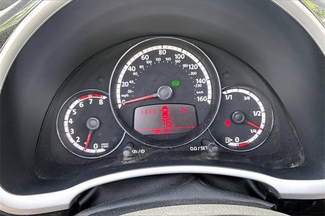 2013 Volkswagen Beetle 2.5L - Photo 6