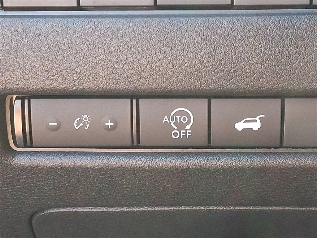 2026 Nissan Rogue SV - Photo 18