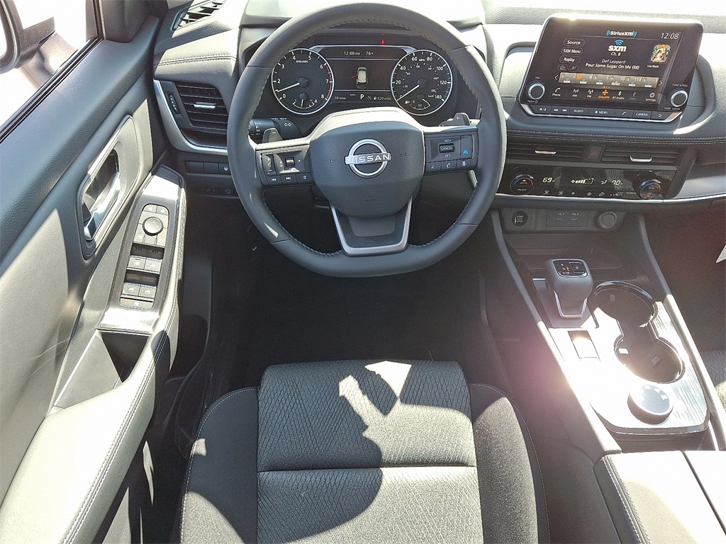 2026 Nissan Rogue SV - Photo 7