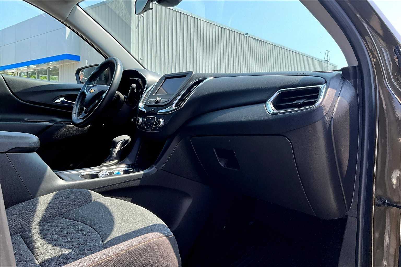 2023 Chevrolet Equinox LT - Photo 14