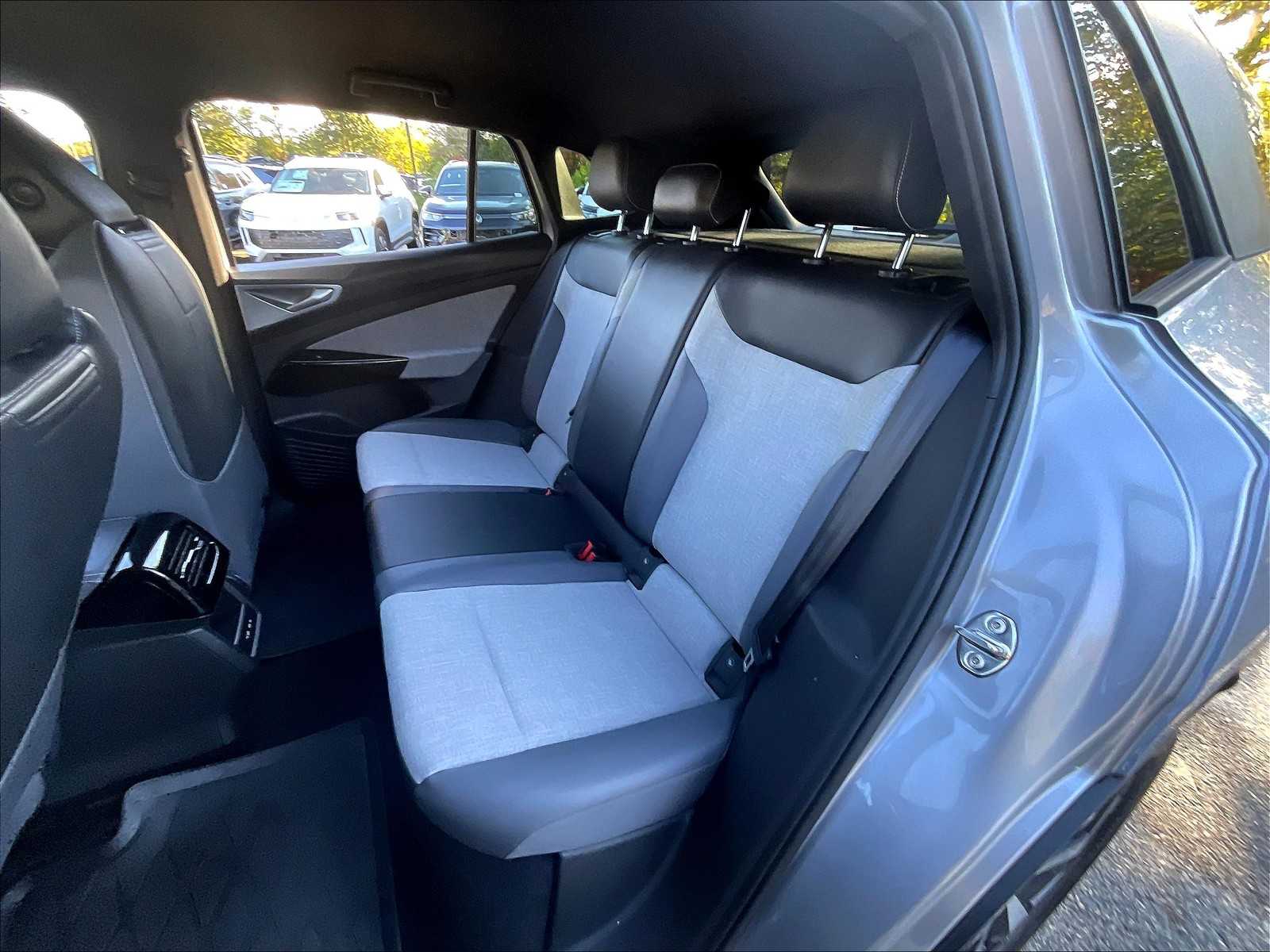 2023 Volkswagen ID.4 Pro - Photo 15