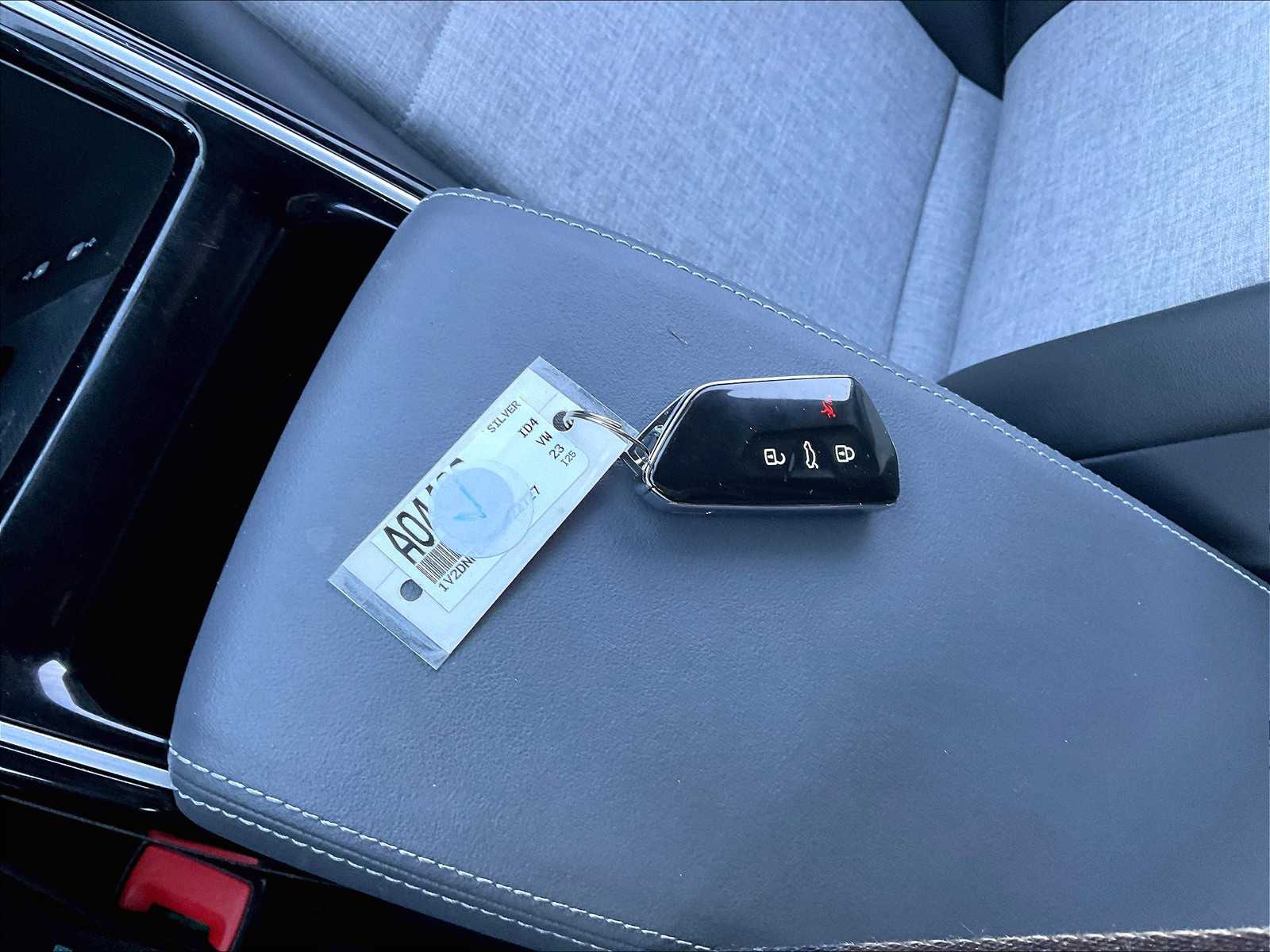 2023 Volkswagen ID.4 Pro - Photo 28