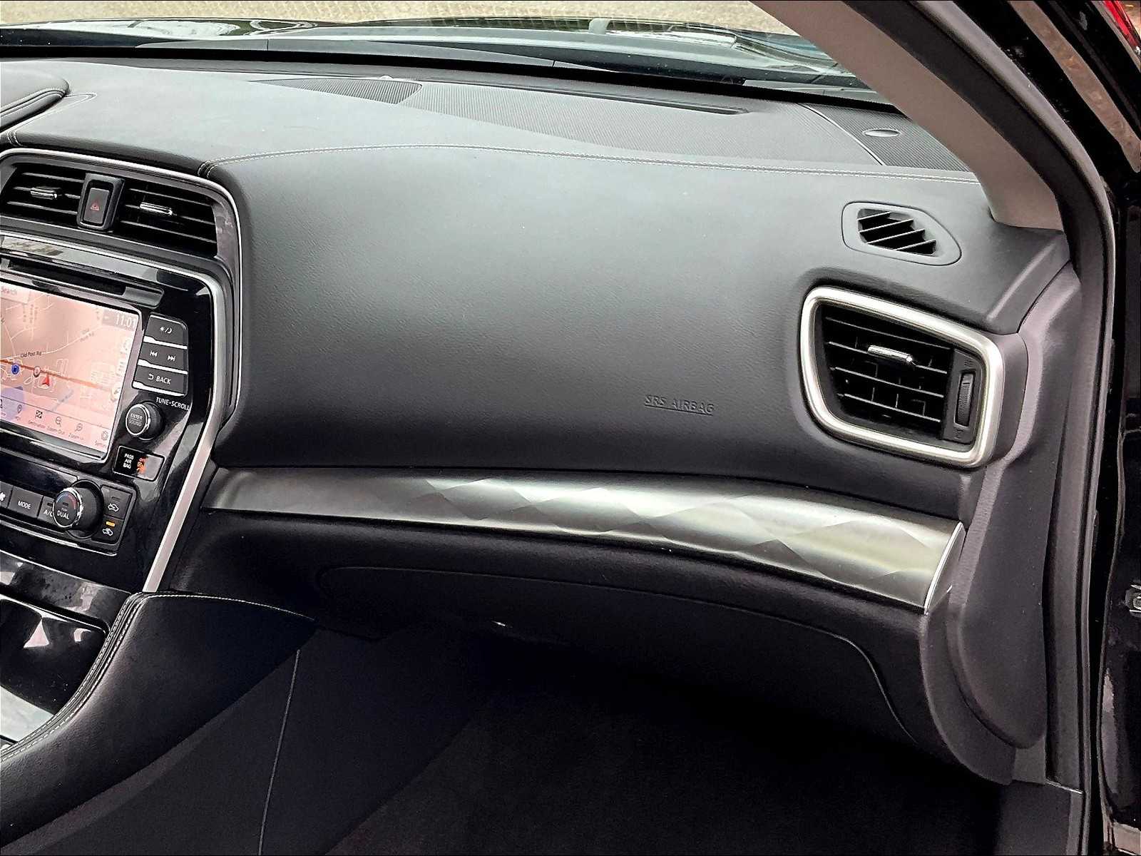 2023 Nissan Maxima SV - Photo 13