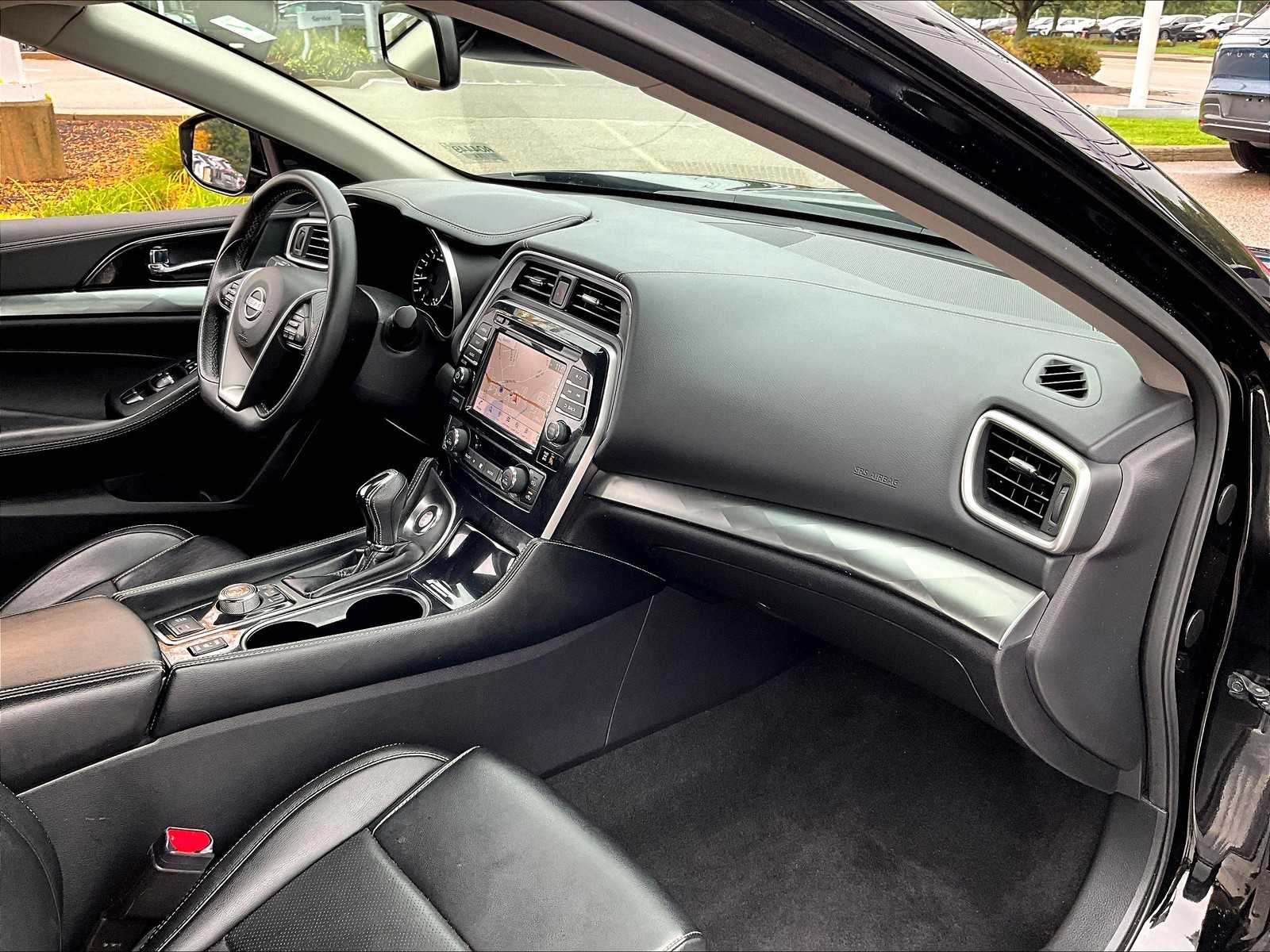 2023 Nissan Maxima SV - Photo 14