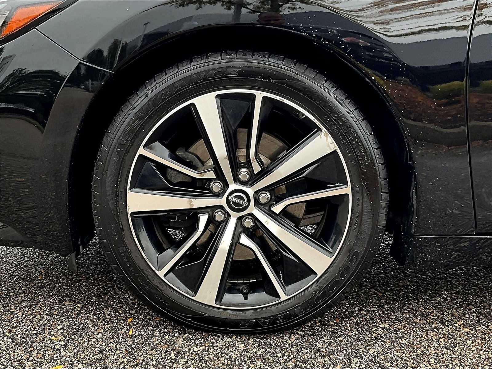 2023 Nissan Maxima SV - Photo 7