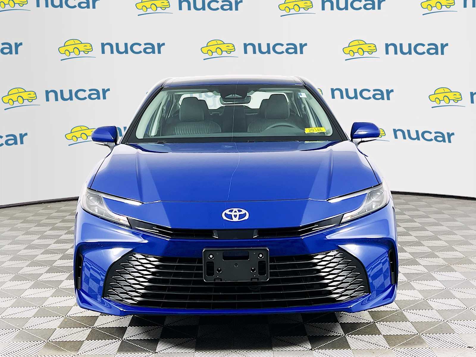 2025 Toyota Camry LE - Photo 2