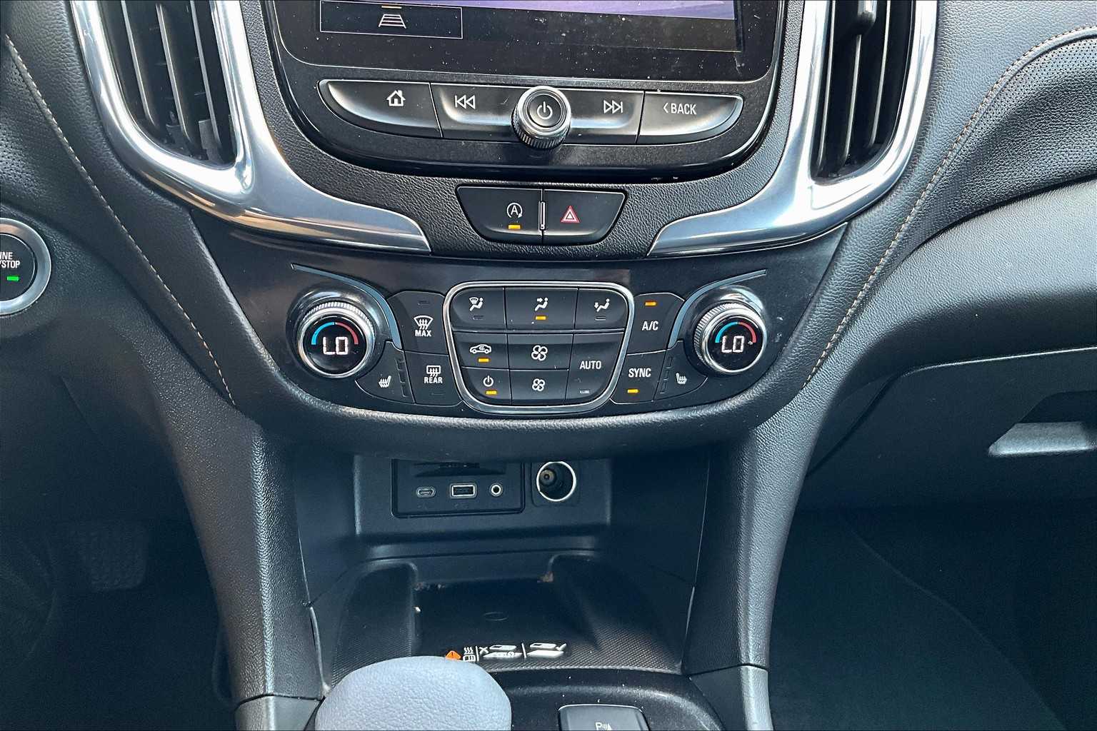 2023 Chevrolet Equinox Premier - Photo 25