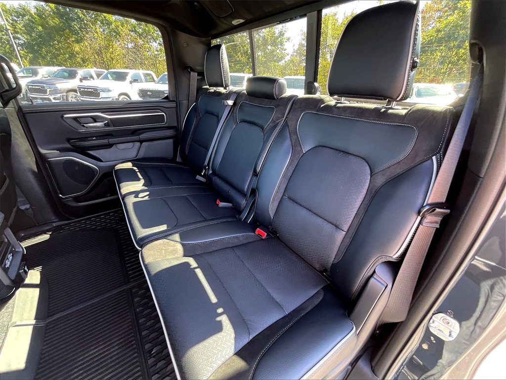 2026 Ram 1500 Laramie - Photo 15