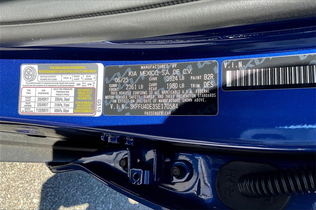 2025 Kia K4 EX - Photo 17