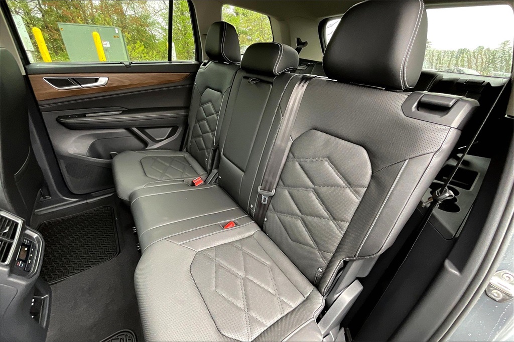 2025 Volkswagen Atlas 2.0T SE w/Technology - Photo 15