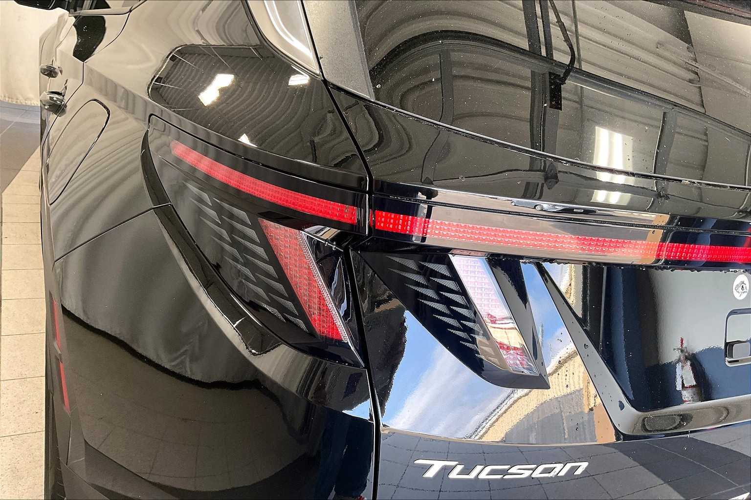 2025 Hyundai Tucson Hybrid SEL Convenience - Photo 34