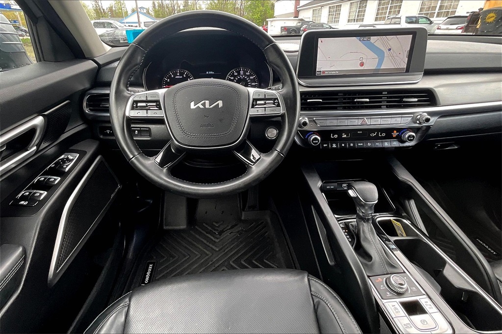 2022 Kia Telluride LX - Photo 16