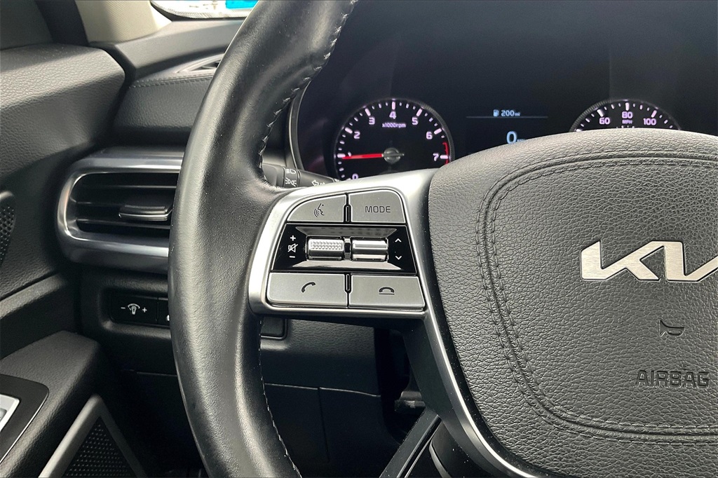 2022 Kia Telluride LX - Photo 22