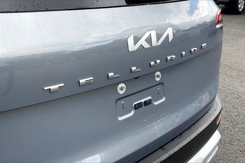 2022 Kia Telluride LX - Photo 26