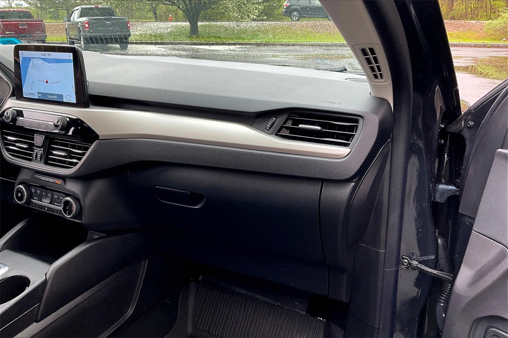 2022 Ford Escape SE - Photo 12