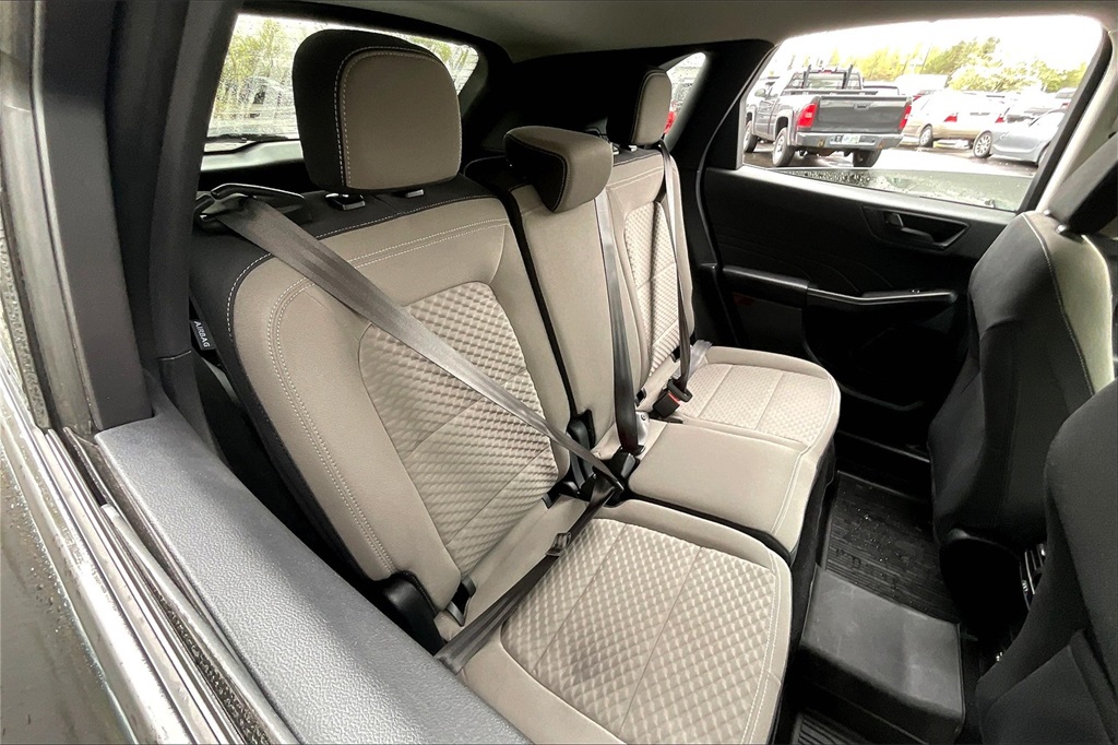 2022 Ford Escape SE - Photo 18