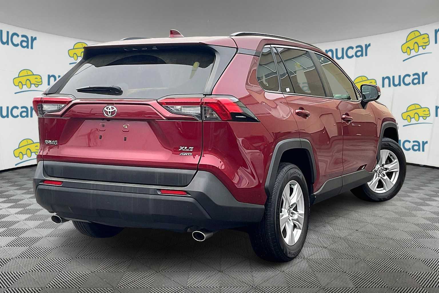 2021 Toyota RAV4 XLE Premium - Photo 6