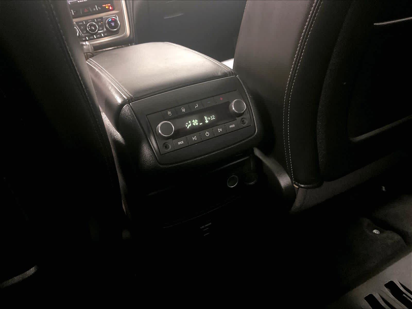 2014 GMC Acadia Denali - Photo 29