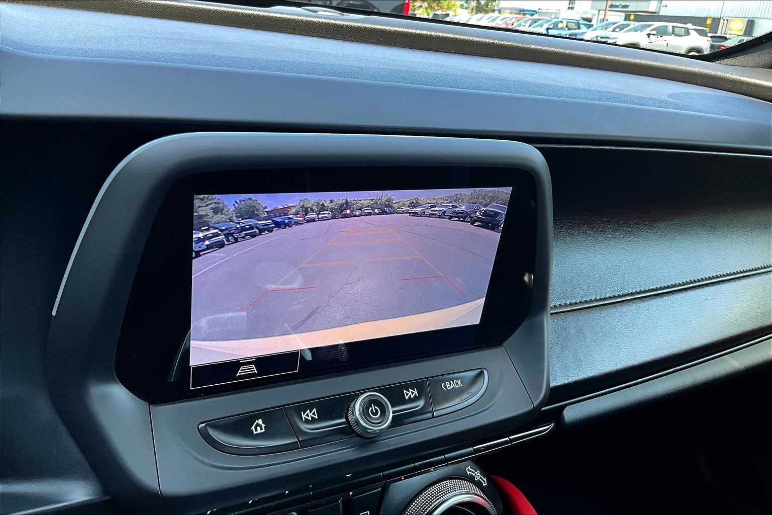 2021 Chevrolet Camaro 1LT - Photo 18