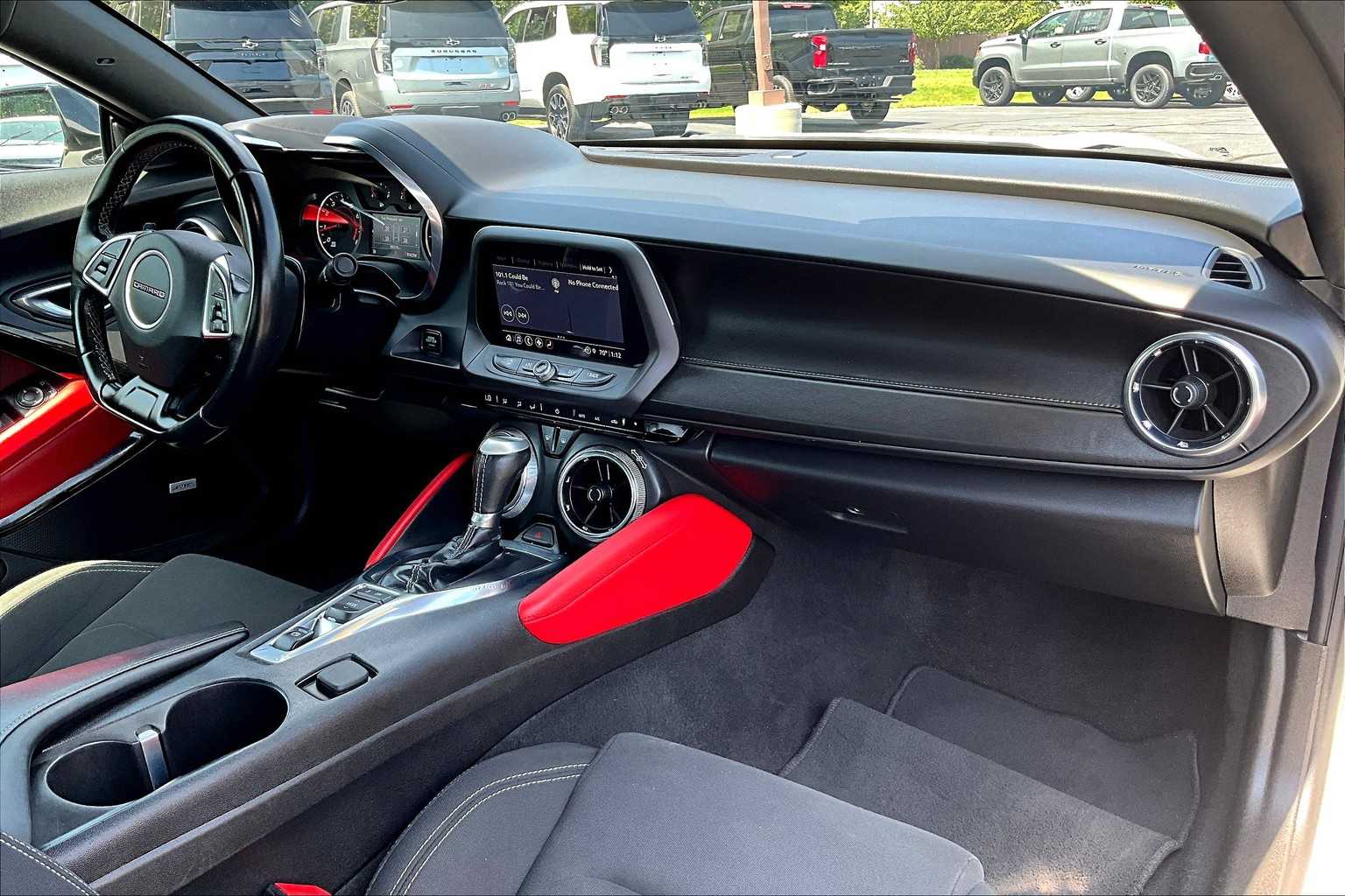 2021 Chevrolet Camaro 1LT - Photo 21
