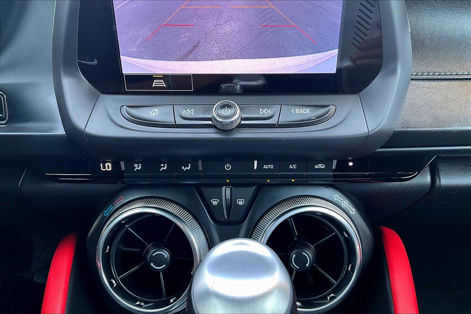 2021 Chevrolet Camaro 1LT - Photo 26