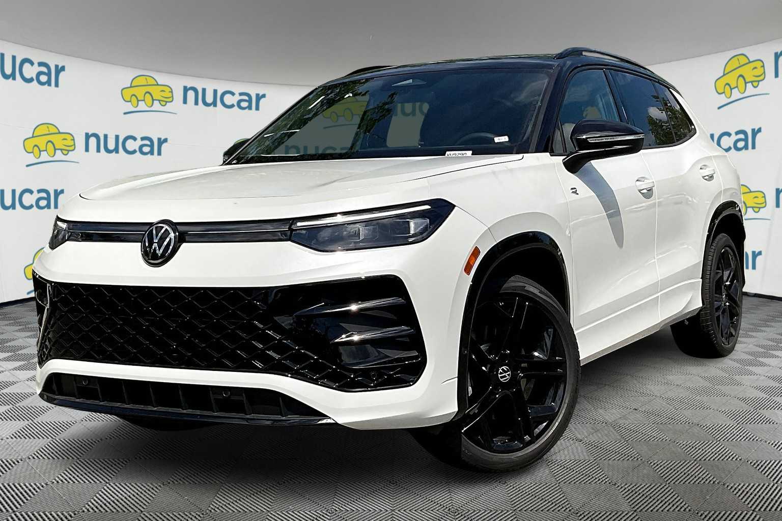 2025 Volkswagen Tiguan SE R-Line Black - Photo 4