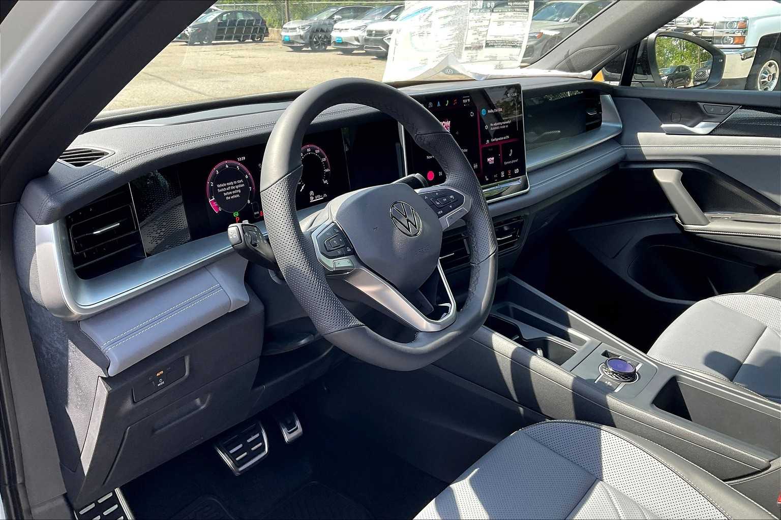 2025 Volkswagen Tiguan SE R-Line Black - Photo 9