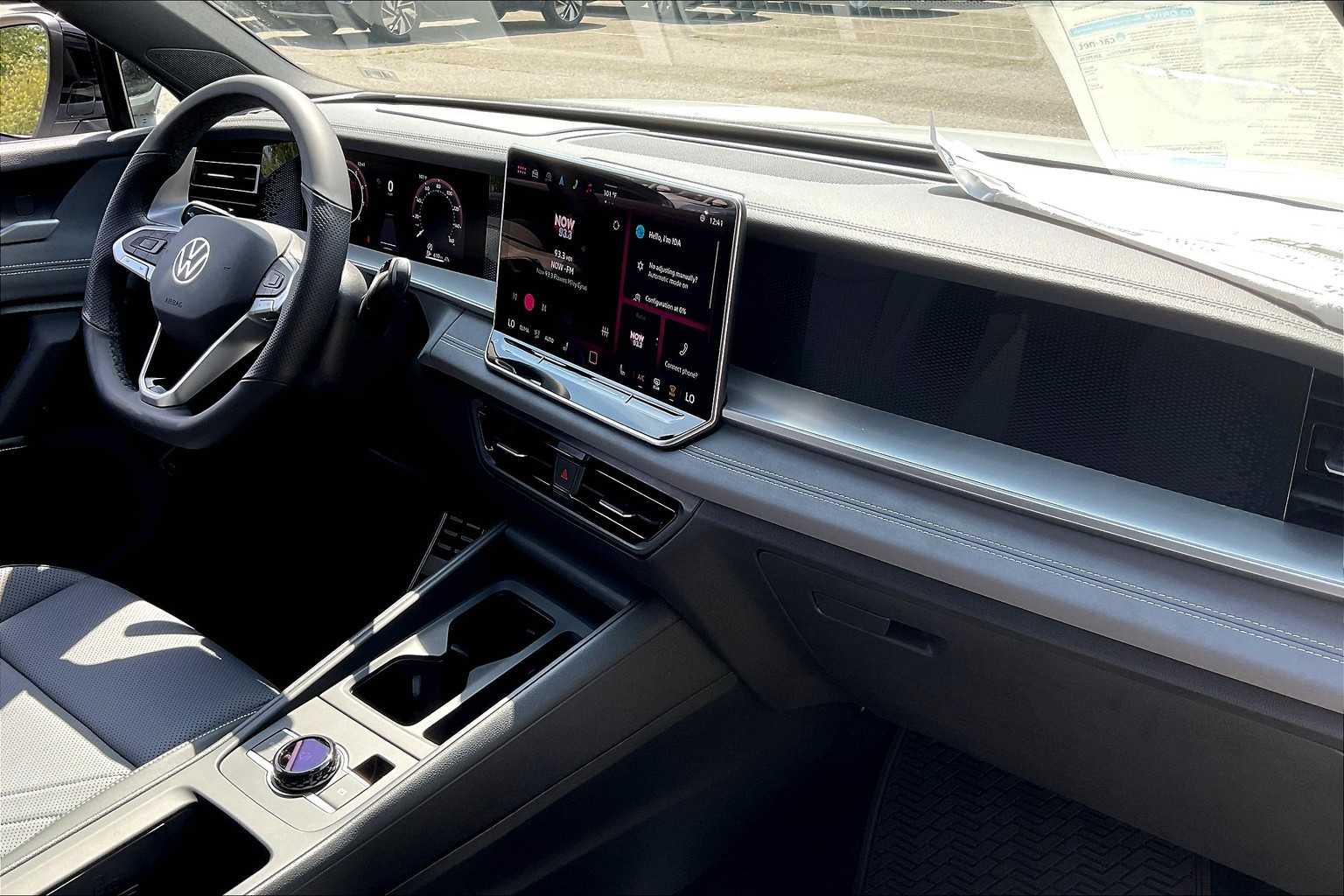 2025 Volkswagen Tiguan SE R-Line Black - Photo 10