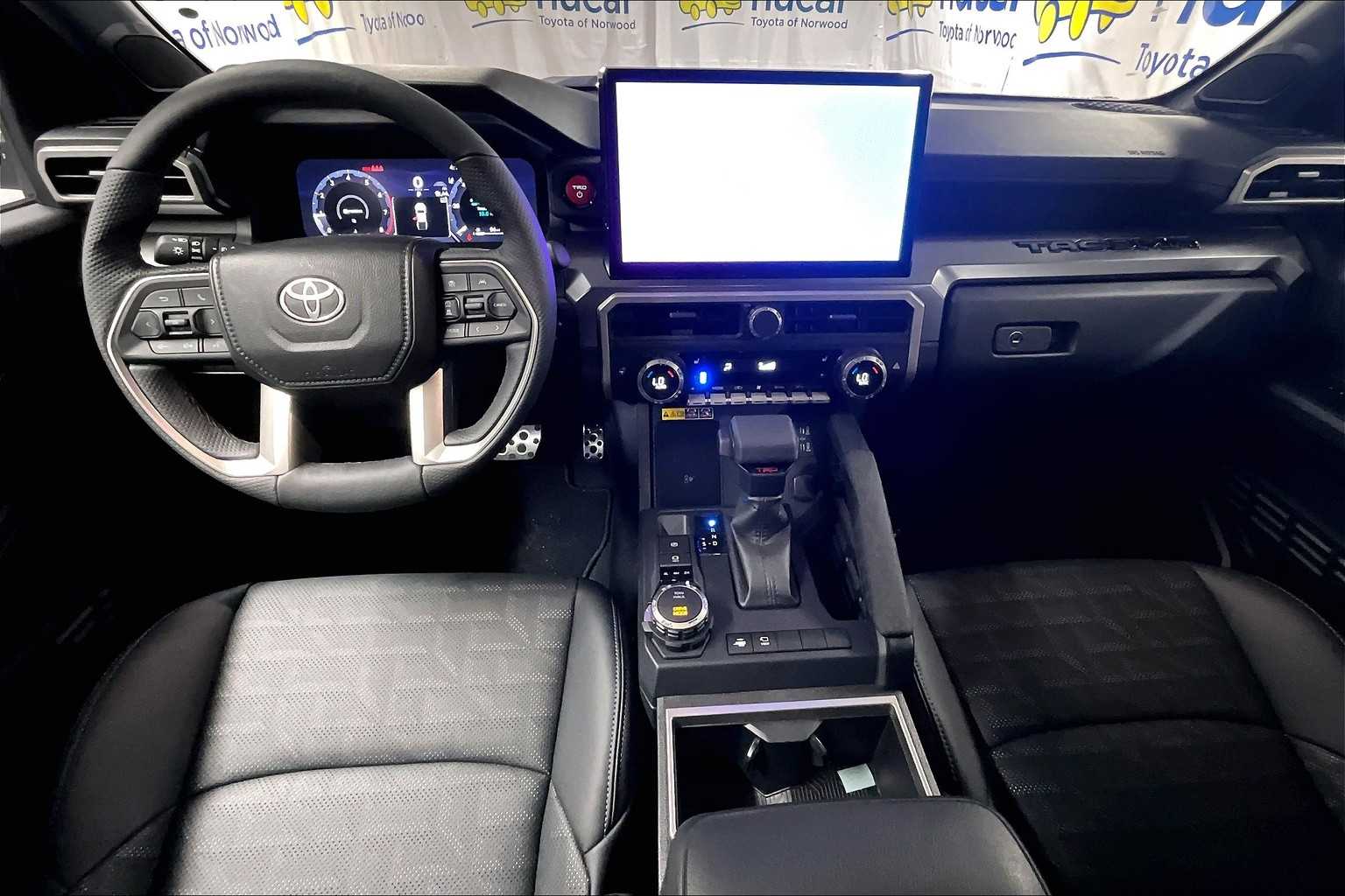 2025 Toyota Tacoma TRD Sport Hybrid - Photo 12