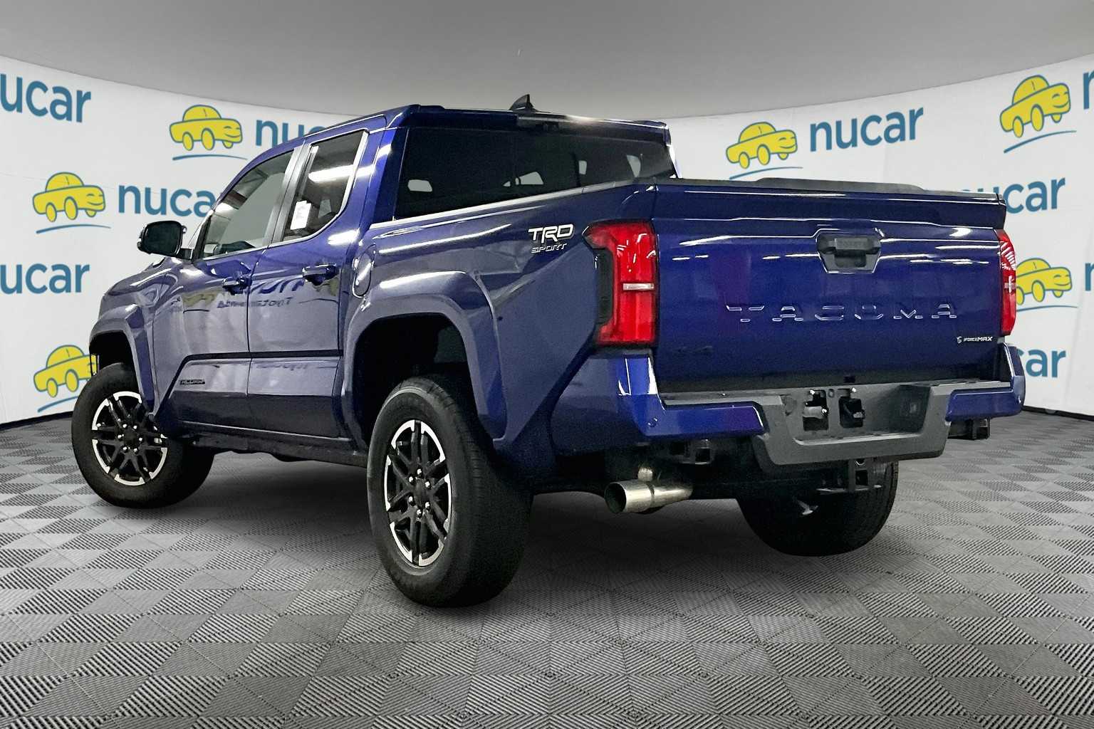 2025 Toyota Tacoma TRD Sport Hybrid - Photo 5