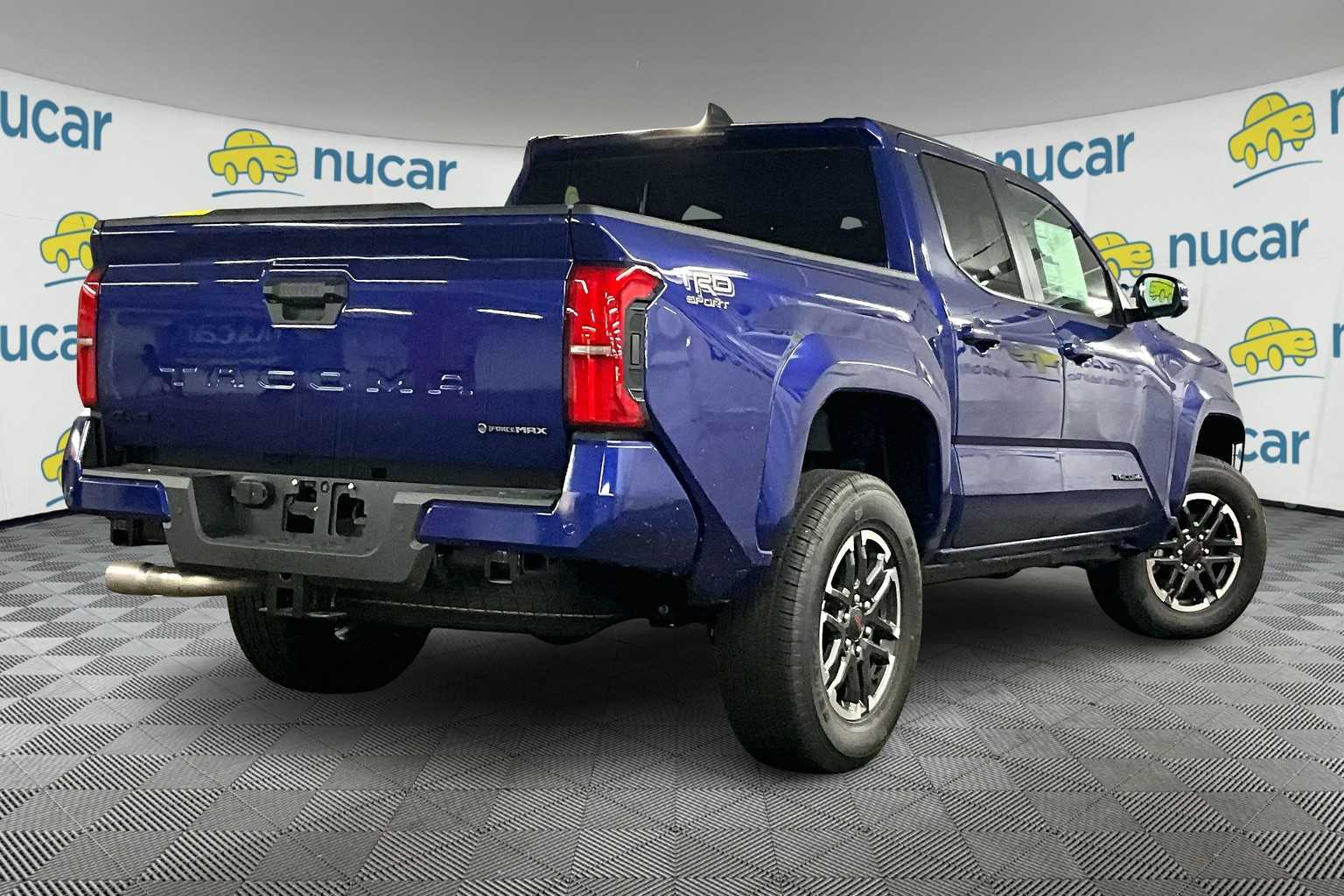 2025 Toyota Tacoma TRD Sport Hybrid - Photo 7