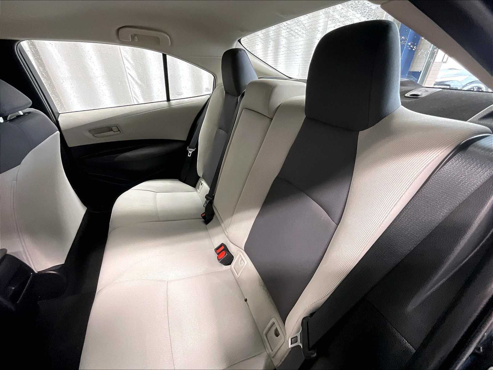 2022 Toyota Corolla LE - Photo 15
