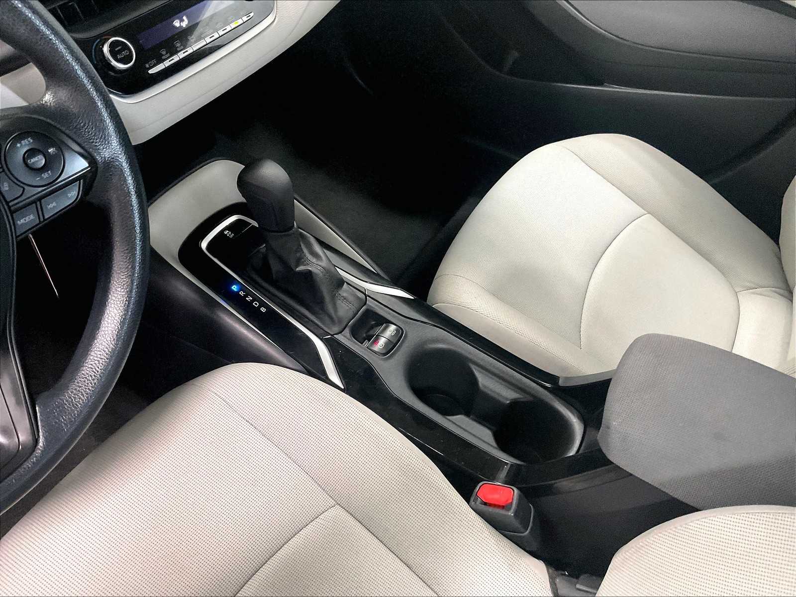 2022 Toyota Corolla LE - Photo 20