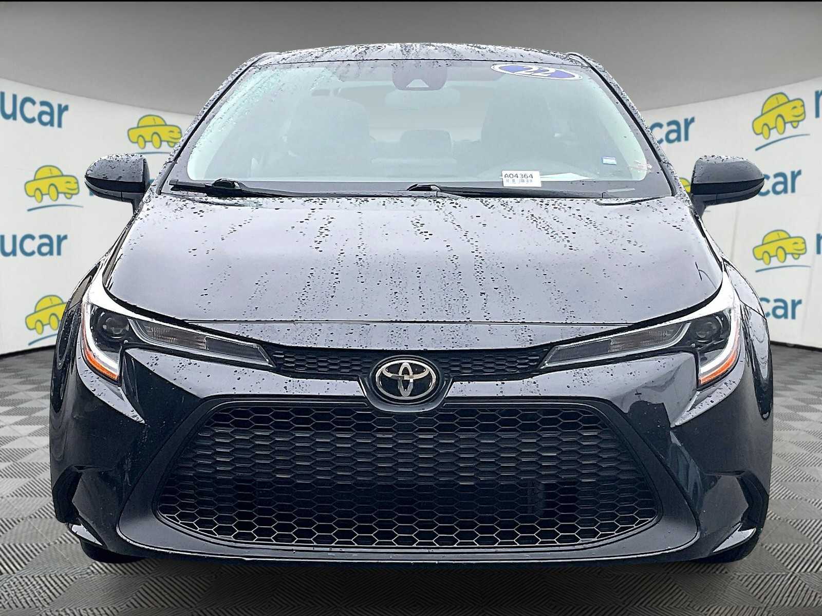 2022 Toyota Corolla LE - Photo 2
