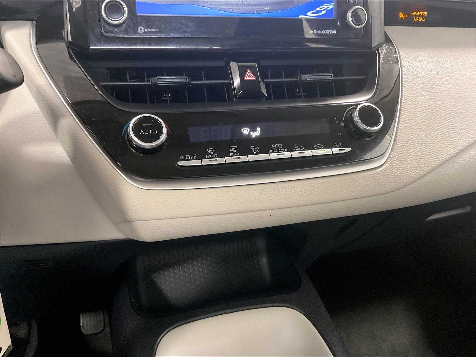 2022 Toyota Corolla LE - Photo 25