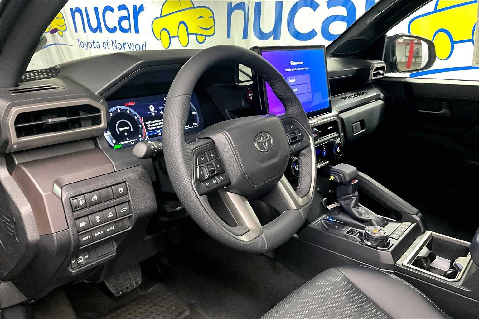 2025 Toyota Tacoma TRD Off Road Hybrid - Photo 9