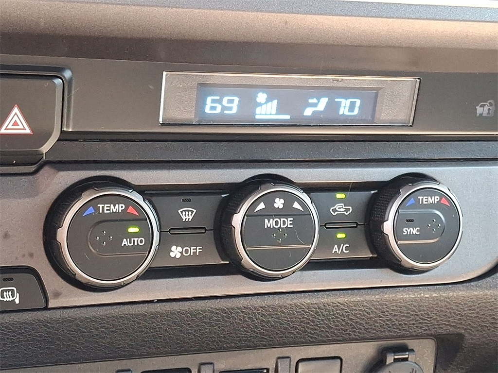 2023 Toyota Tacoma TRD Off-Road - Photo 15