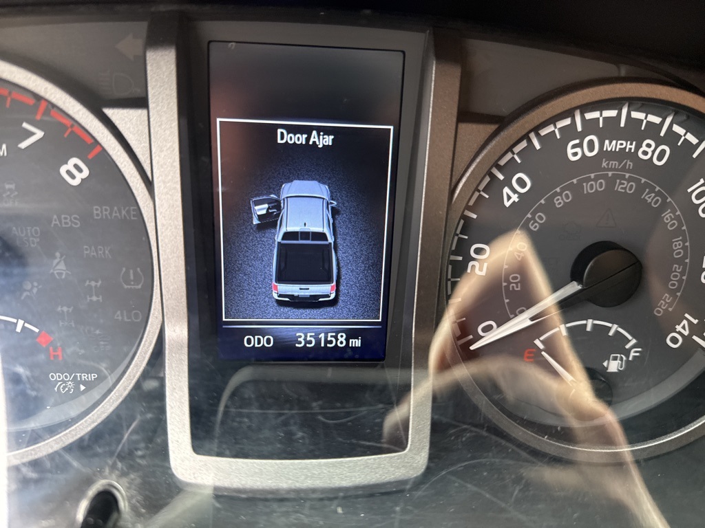 2023 Toyota Tacoma TRD Off-Road - Photo 10