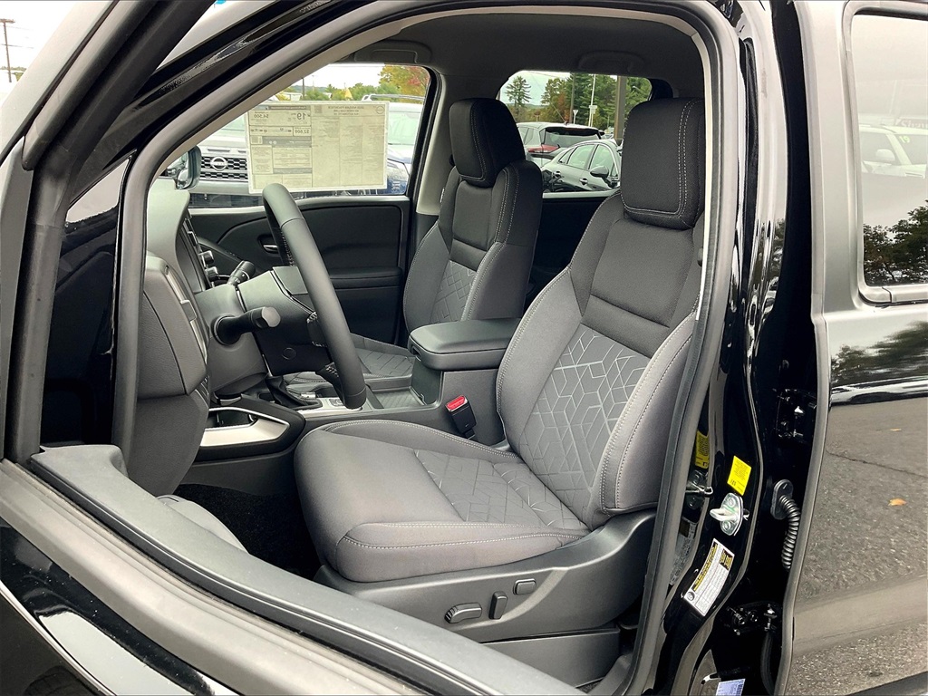 2026 Nissan Frontier SV - Photo 11