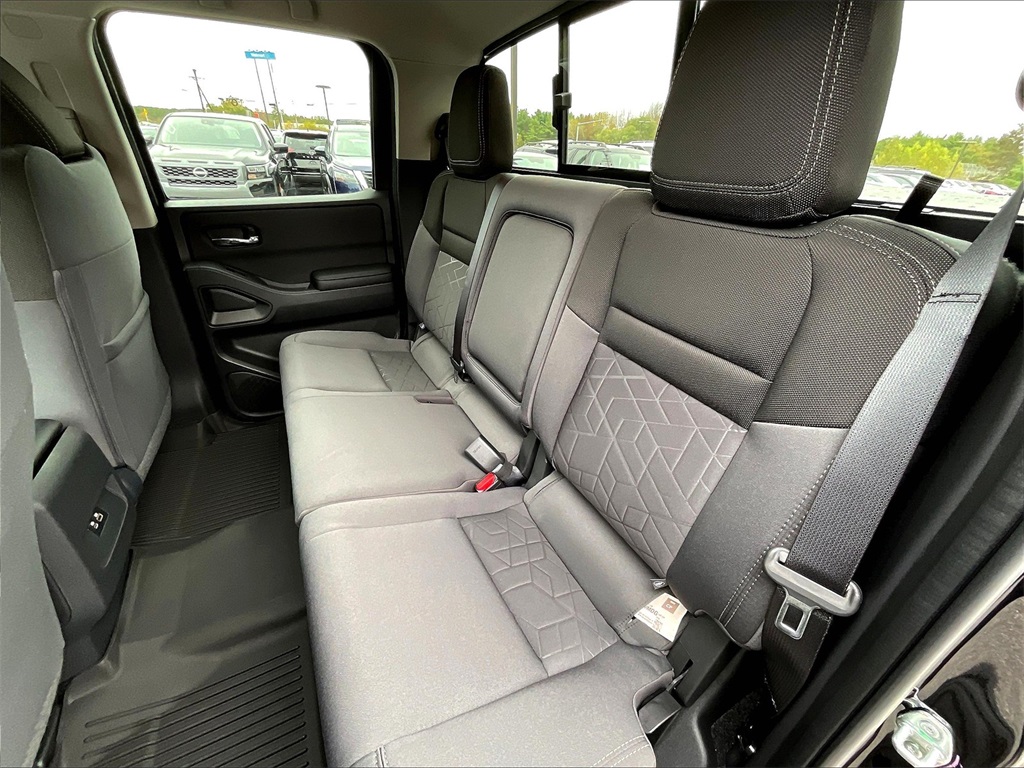 2026 Nissan Frontier SV - Photo 15