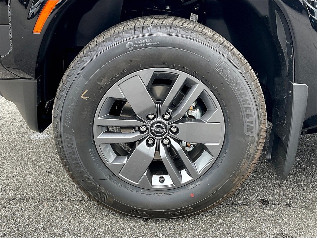 2026 Nissan Frontier SV - Photo 8