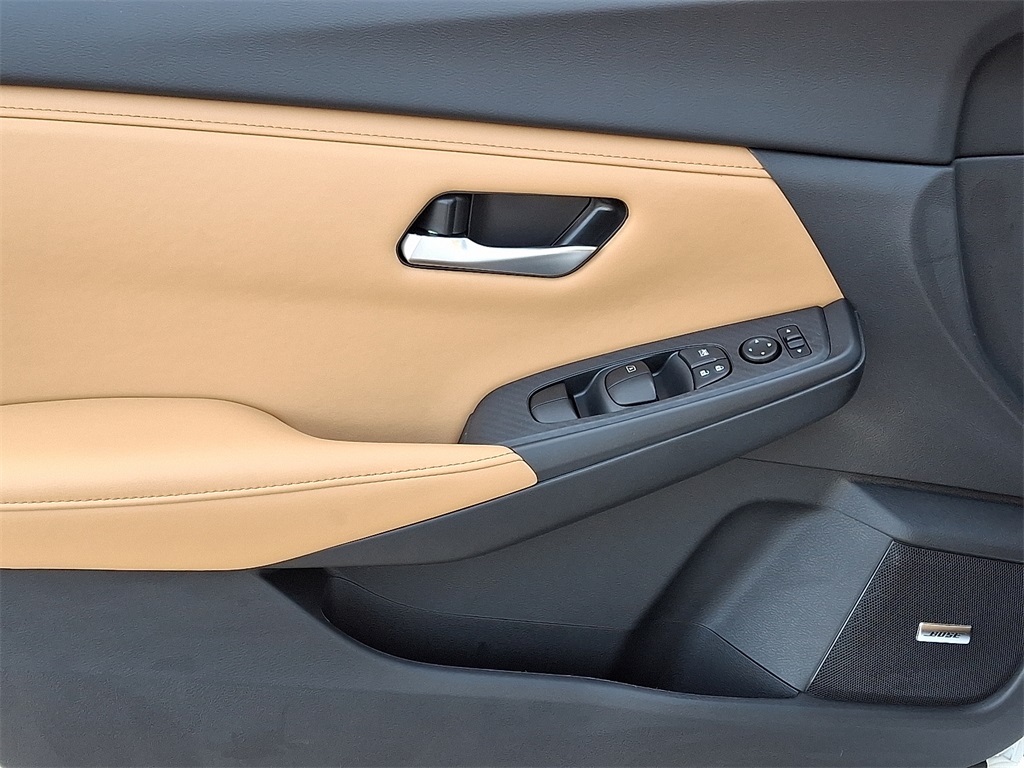 2025 Nissan Sentra SV - Photo 8