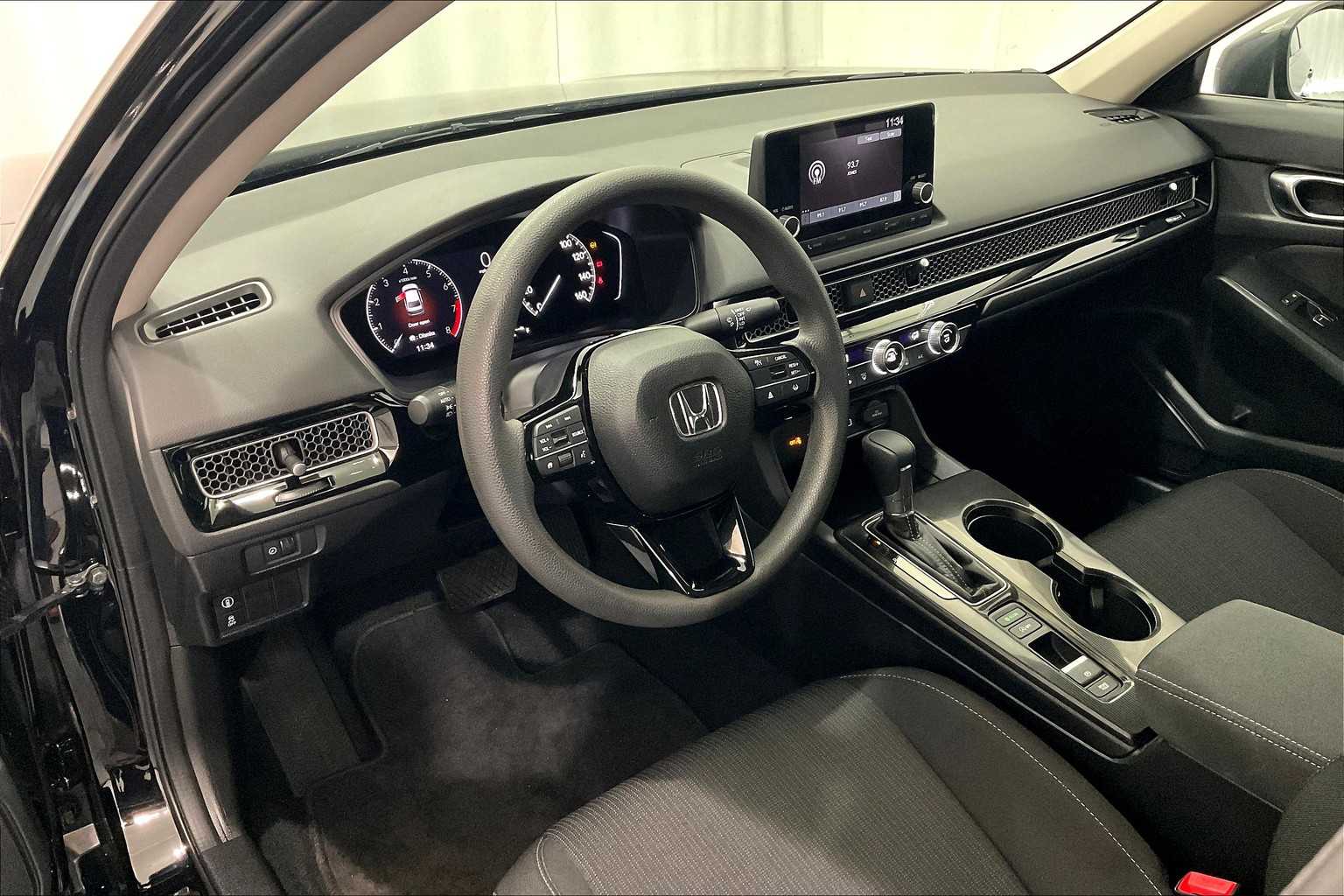 2022 Honda Civic LX - Photo 8