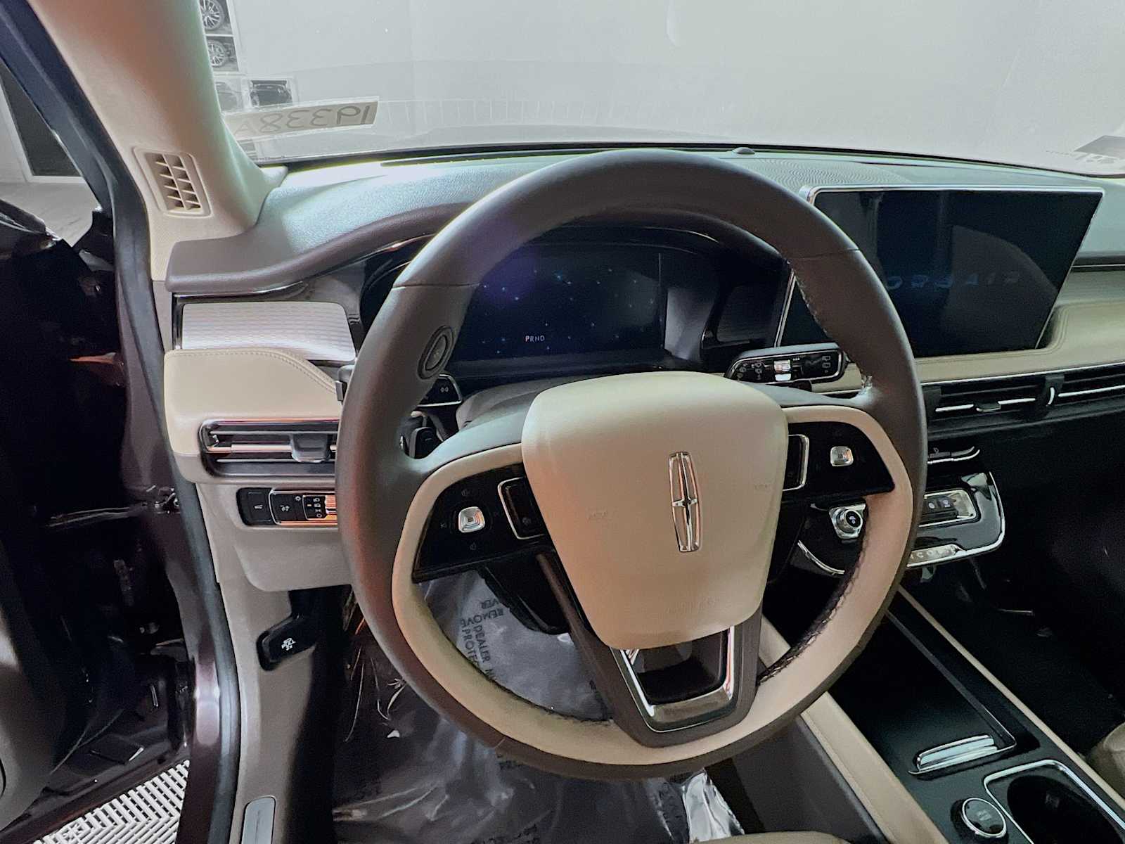 2023 Lincoln Corsair Standard - Photo 11